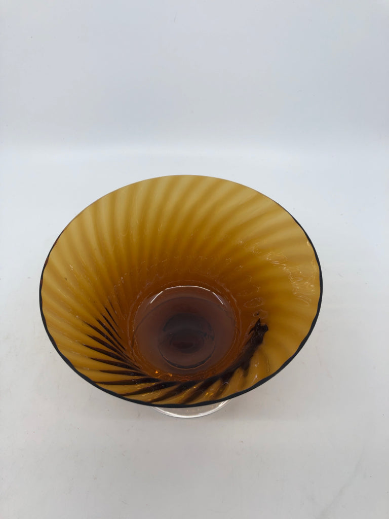 AMBER GLASS FOOTED DISH.