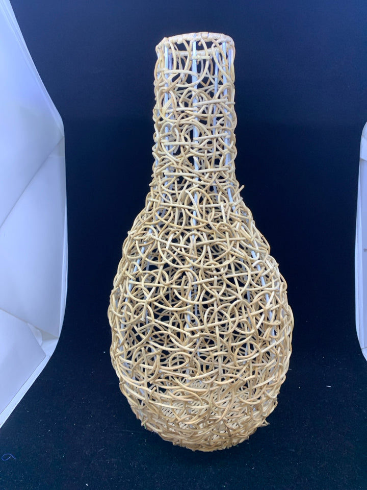 SKINNY NECK WICKER VASE.
