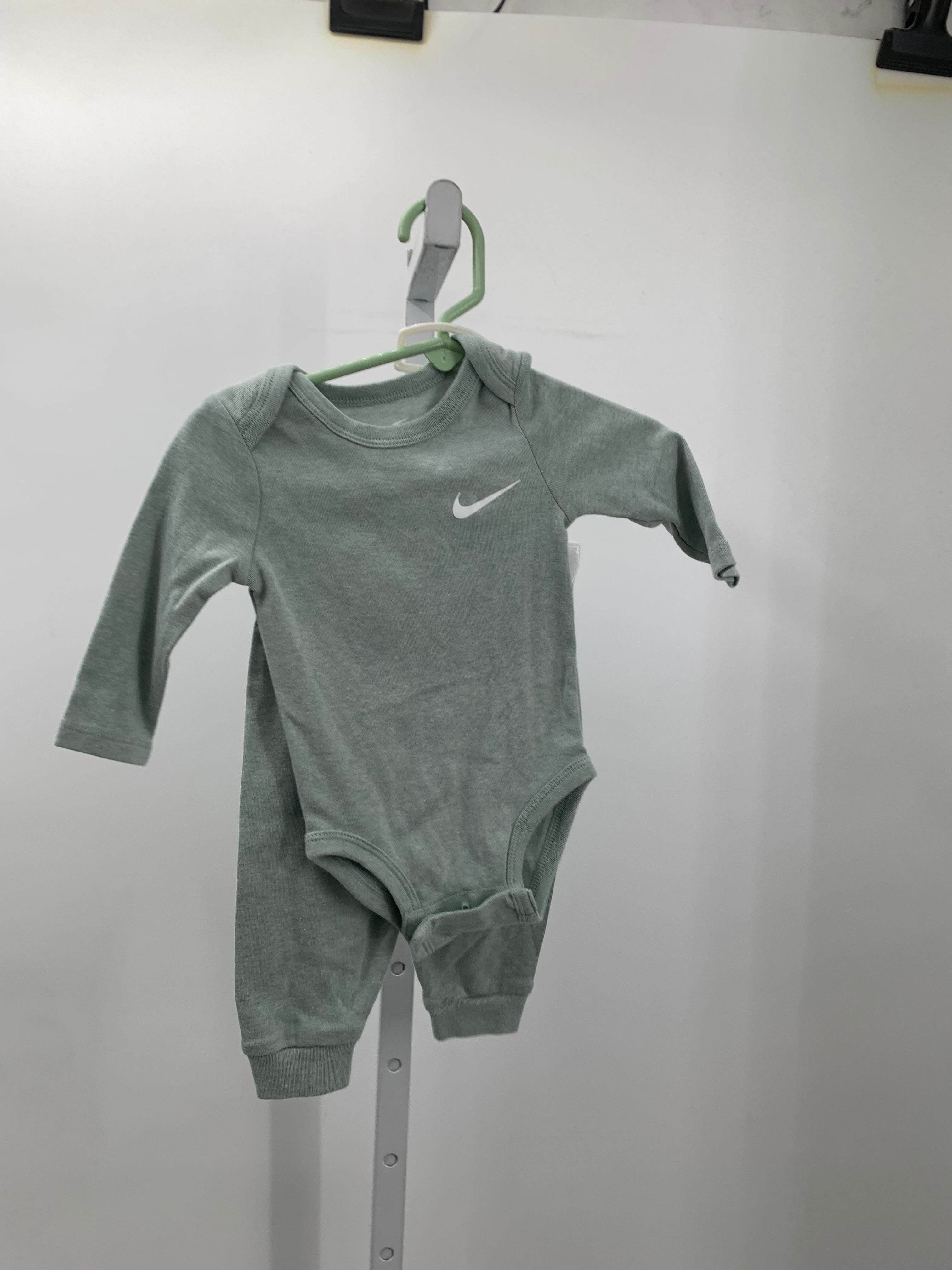 KNIT SHIRT AND PAMTS