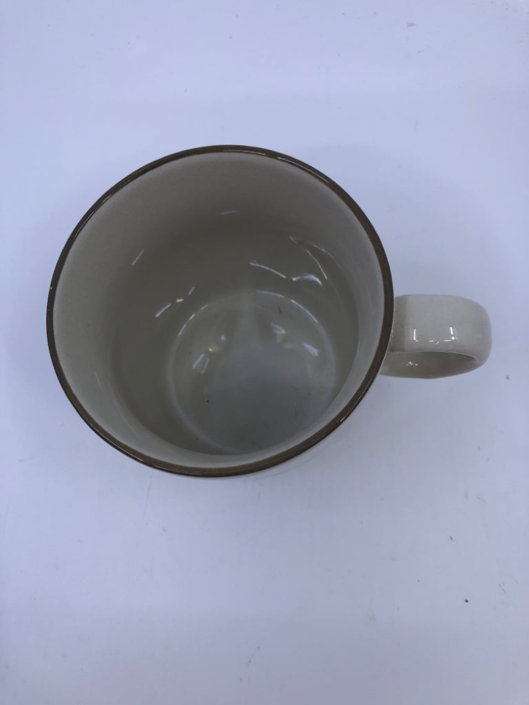 HELLO FALL CREAM MUG.