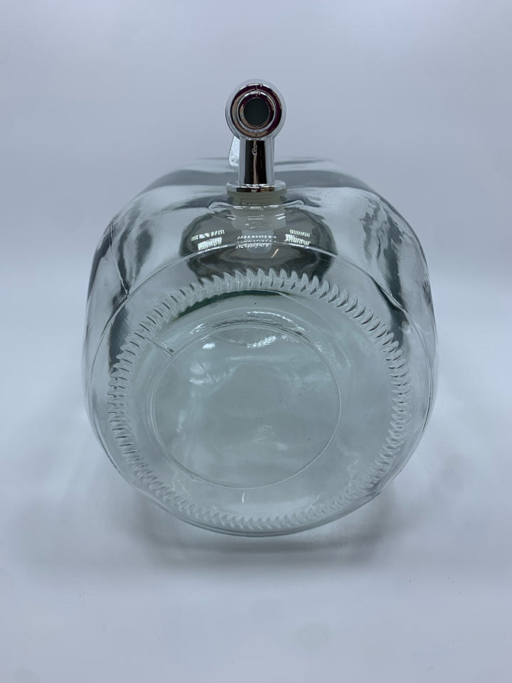 GLASS DRINK DISPENSER W/METAL LID.