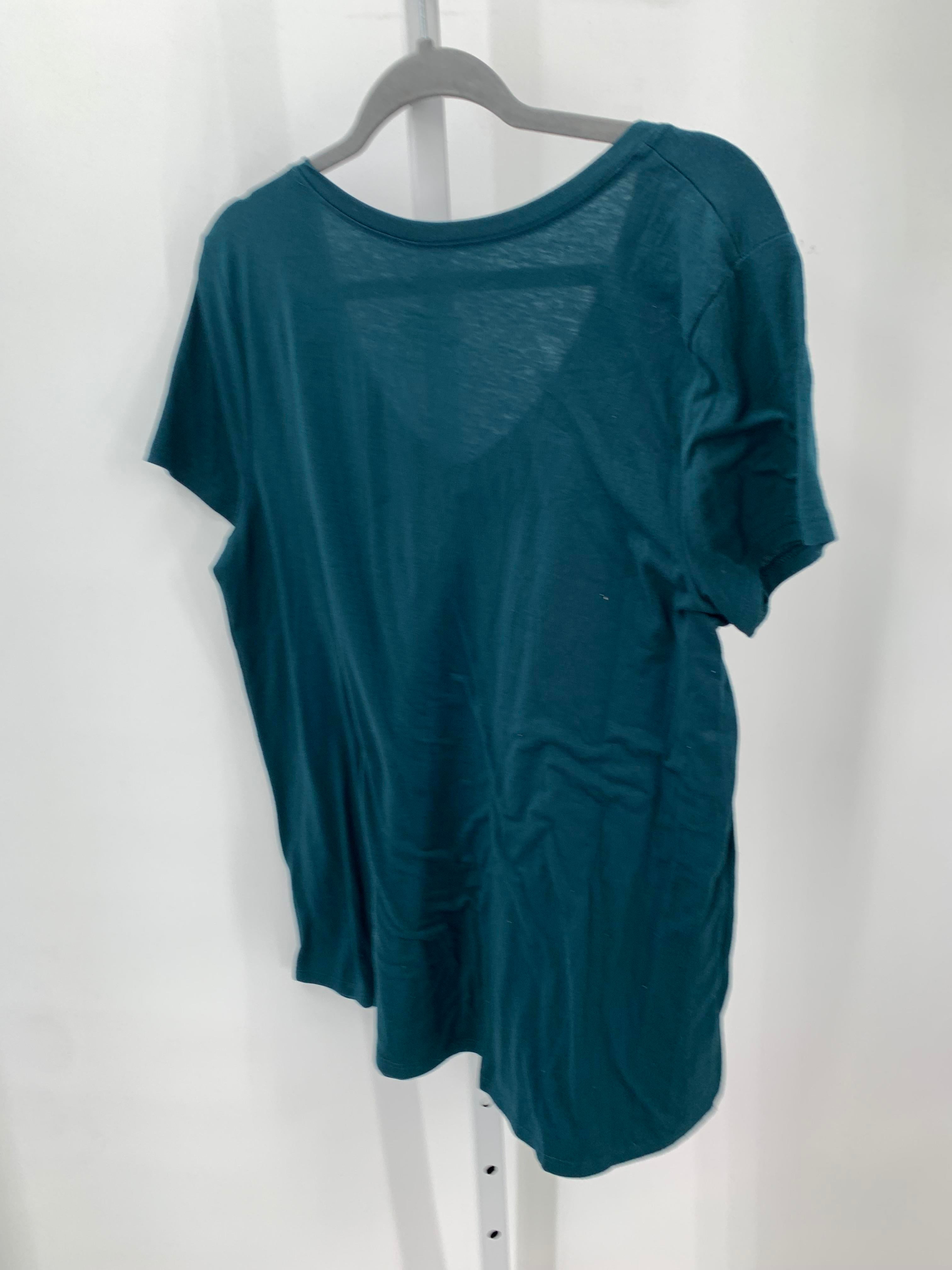 SO Size Large Juniors Short Sleeve Shirt