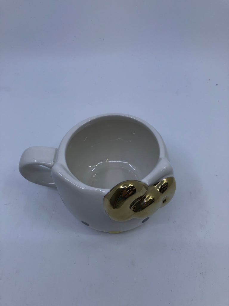 LARGE WHITE YELLOW KITTY MUG W/ GOLD BOW.