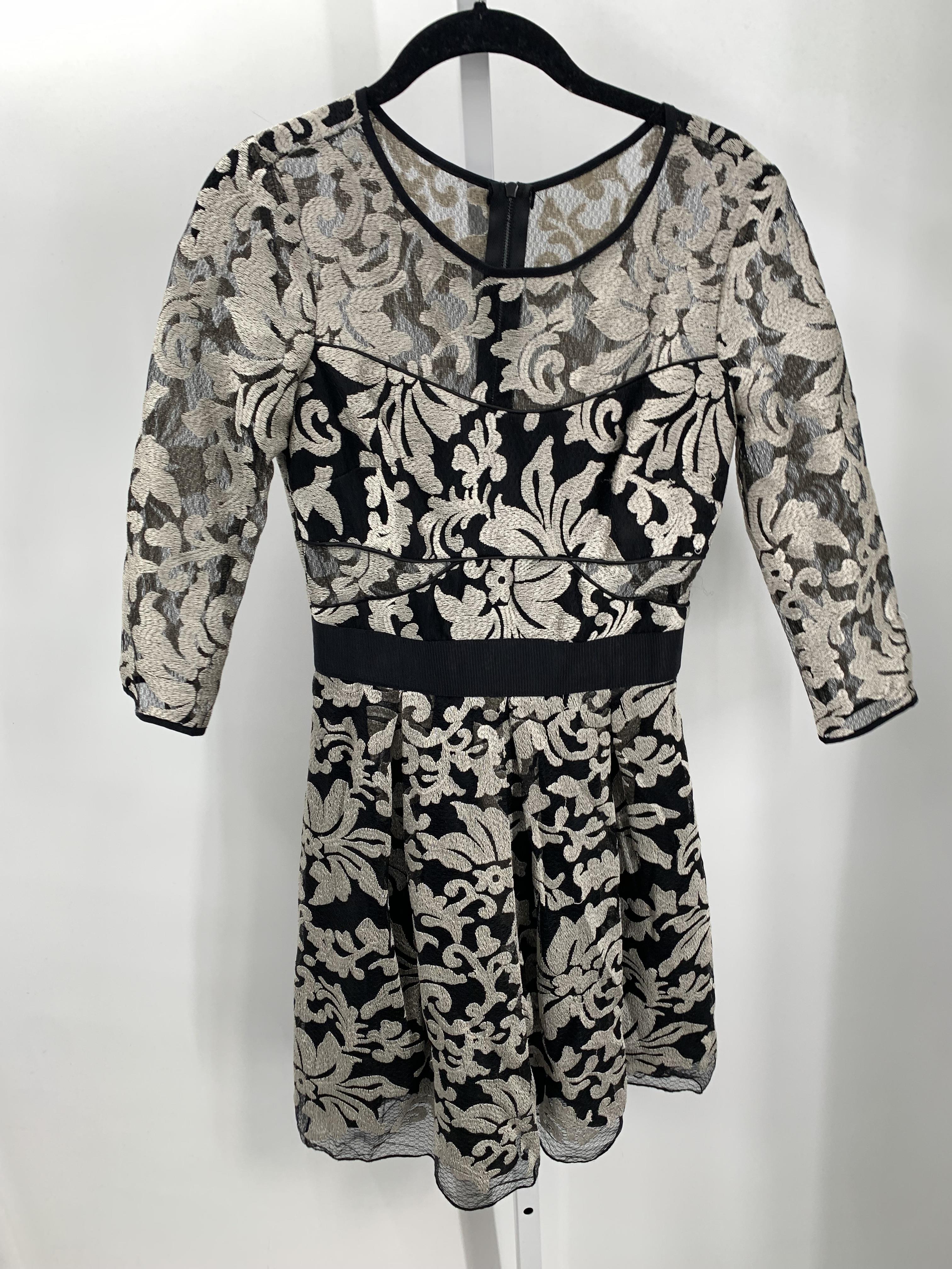 Size 4 Misses 3/4 Sleeve Dress