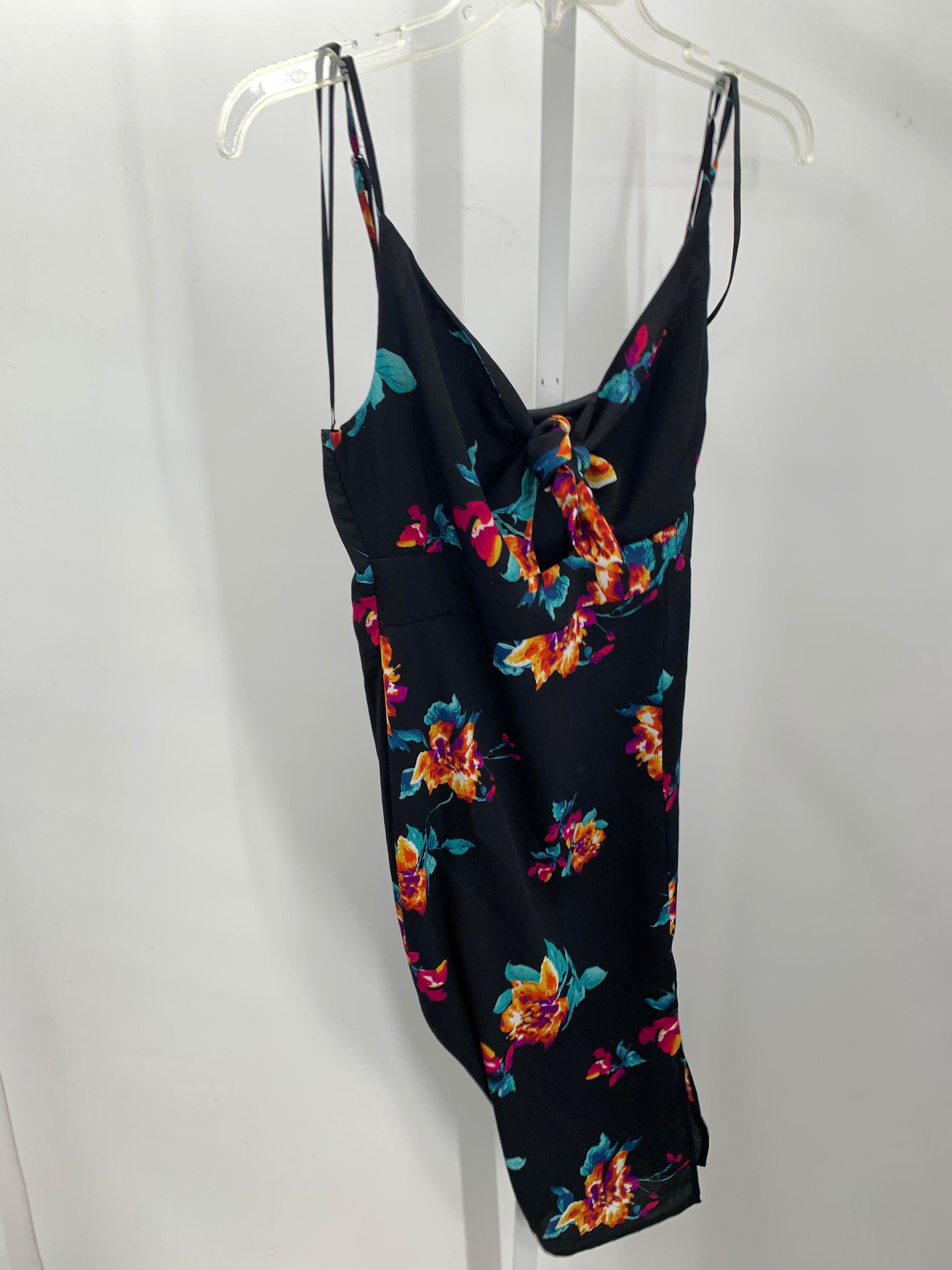 One Clothing Size Medium Juniors Sleeveless Dress