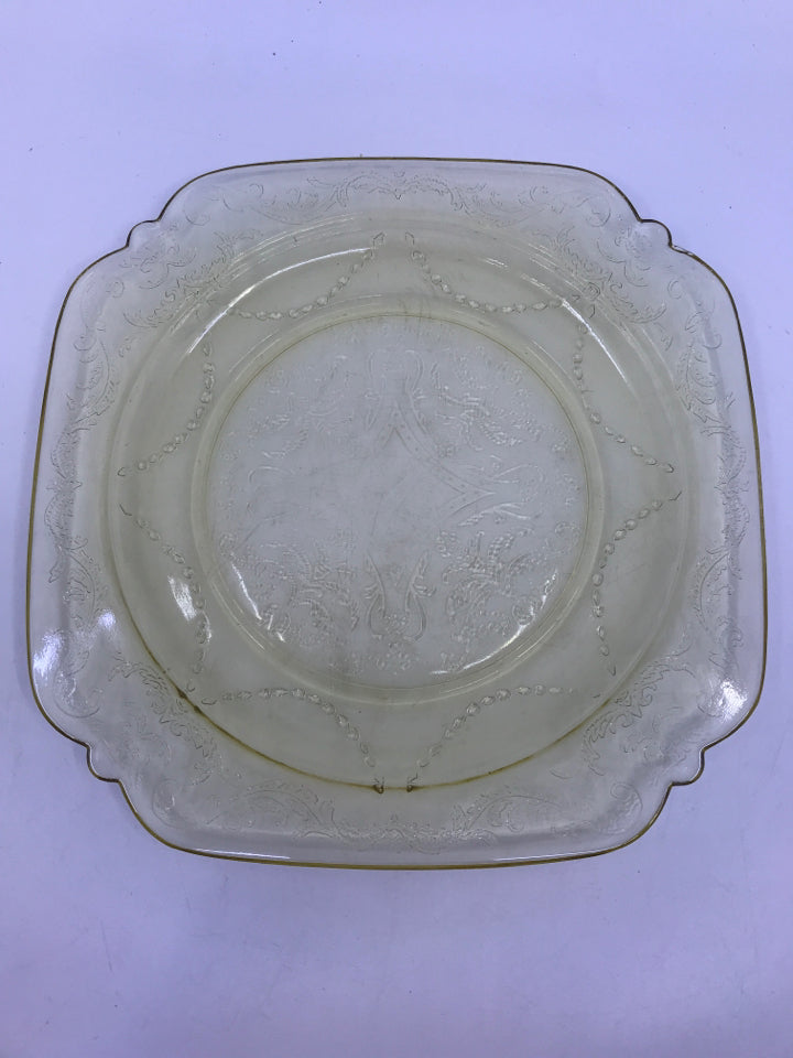 VTG QUARE YELLOW ETCHED GLASS PLATE.