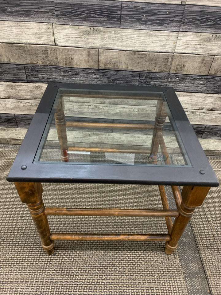 WOOD, GLASS TOP SIDE TABLE.