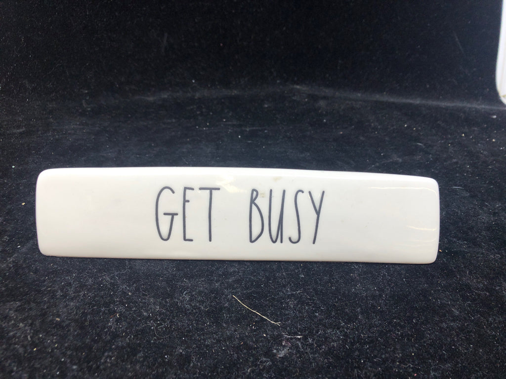 GET BUSY RAE DUNN DESK DECOR.