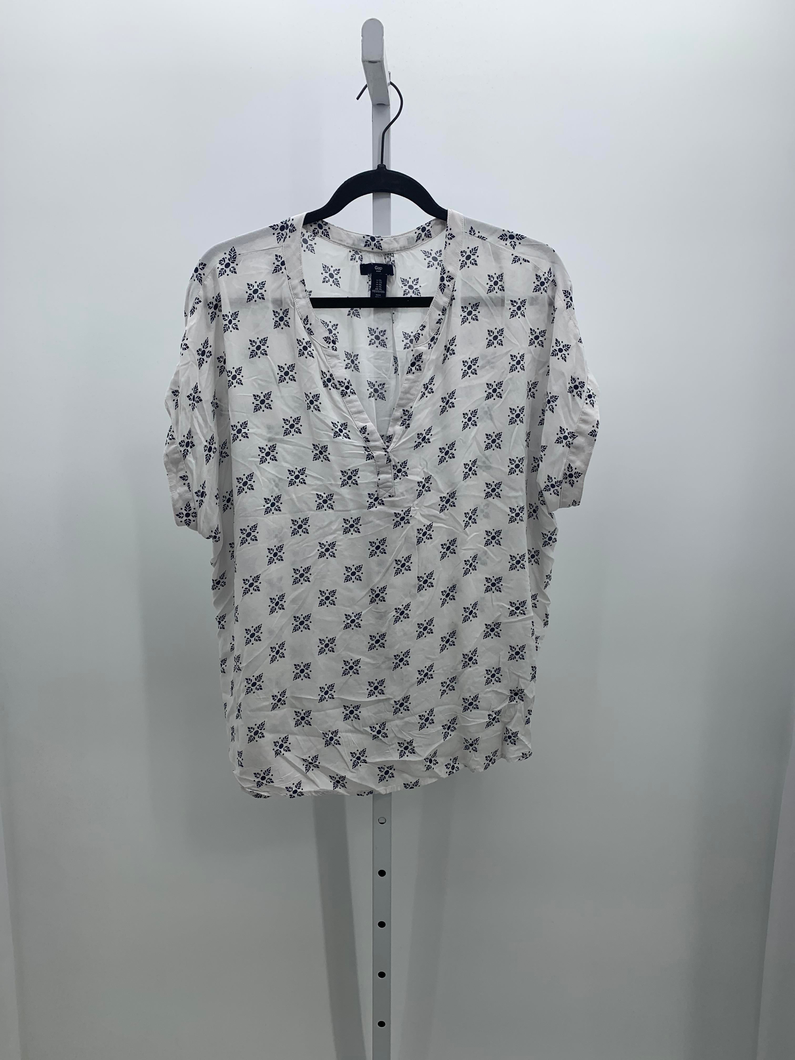 Gap Size Extra Large Misses Short Sleeve Shirt