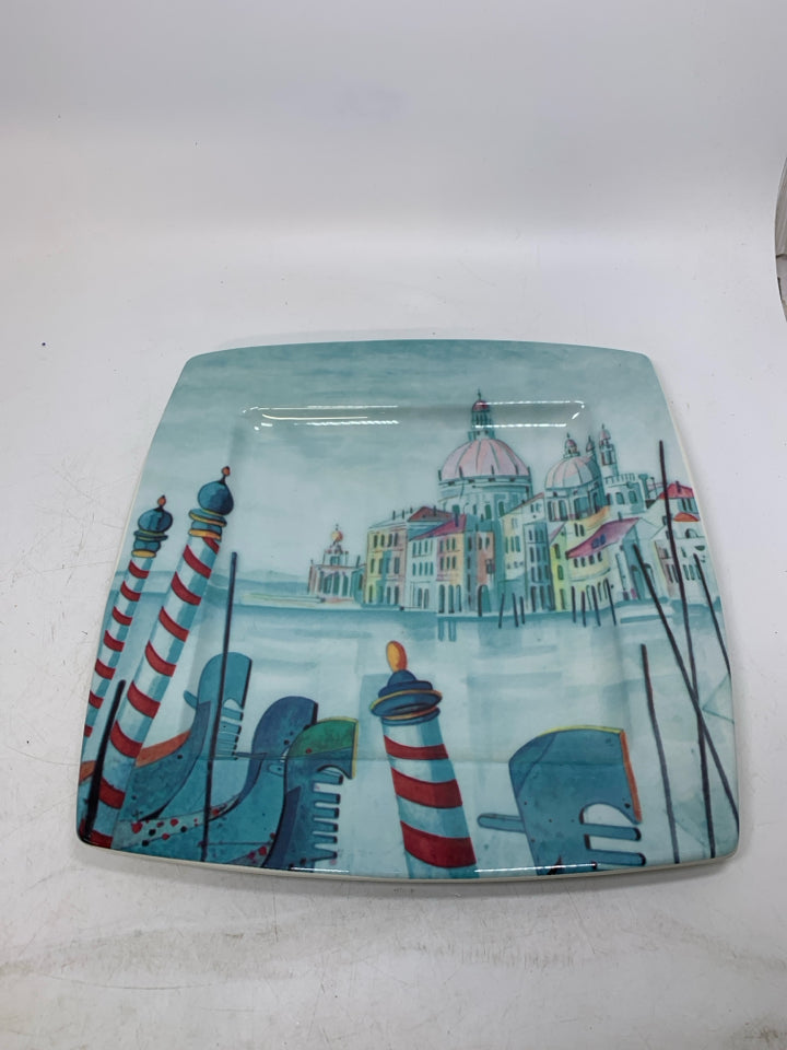 SQUARE WATER SCENE LOOKING OUT TO CITY PLATE.