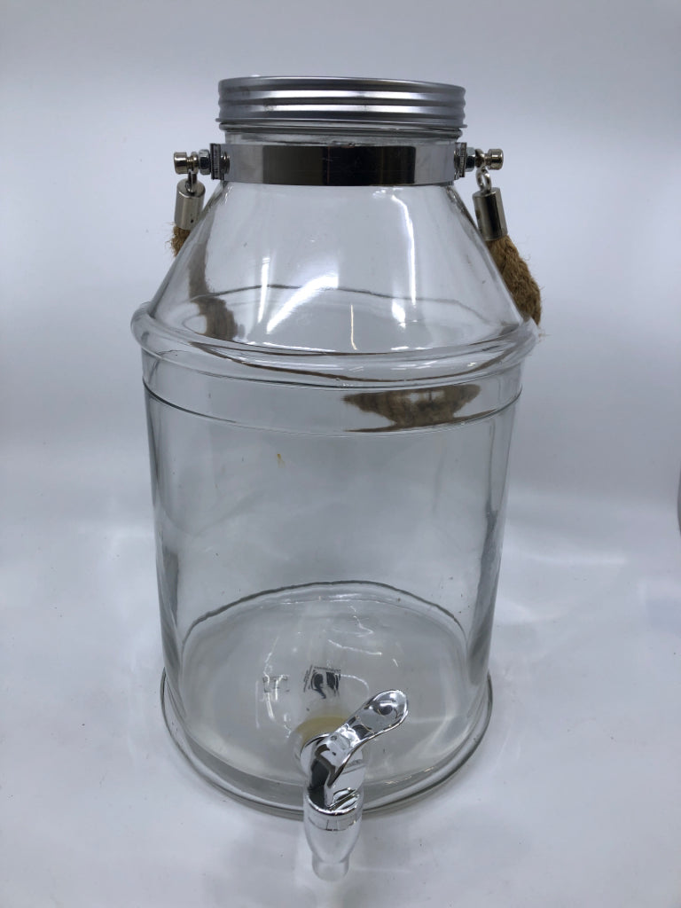 GLASS BEVERAGE DISPENSER W/ROPE HANDLE.