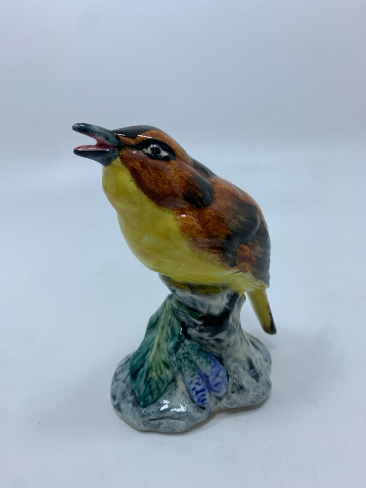 VTG CERAMIC BROWN/YELLOW BIRD ON LOG.