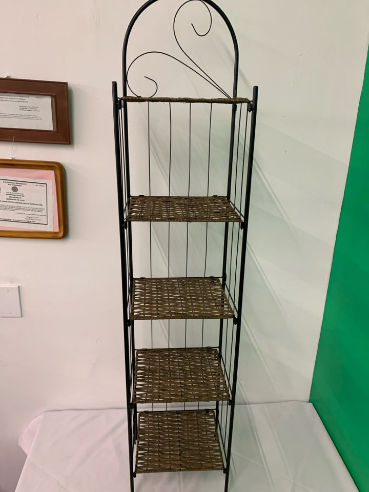 LIGHT WEIGHT 5 TIER FOLD UP PLANT STAND.