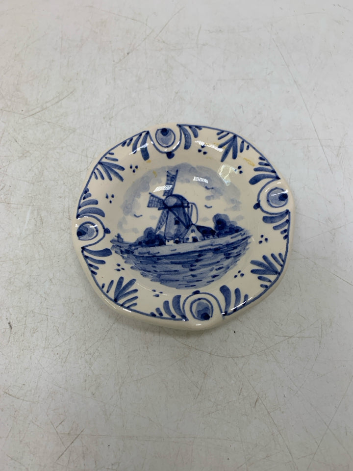 BLUE WINDMILL MINI ASHTRAY.