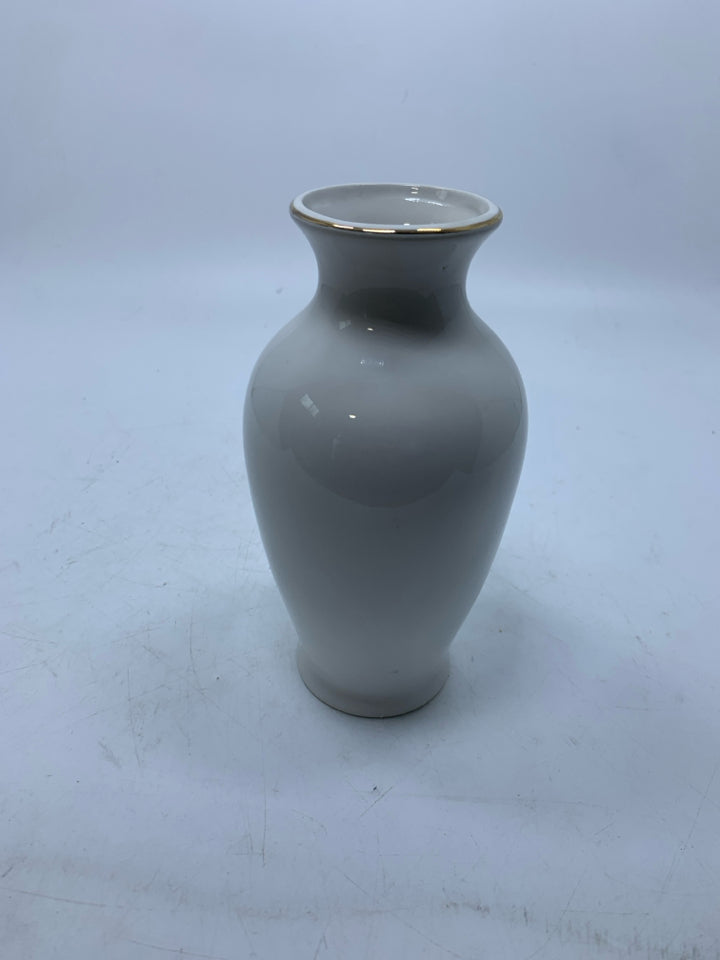 COLORFUL IRIS FLOWERS BUD VASE.