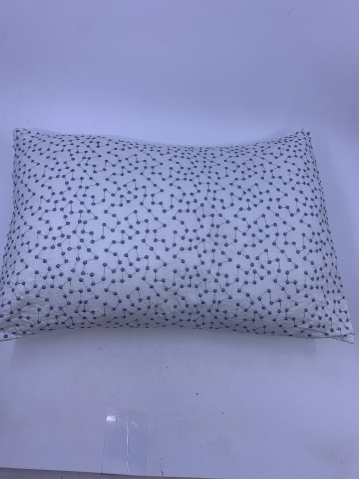 BLUE AND WHITE DOT PATTERN RECTANGLE PILLOW.