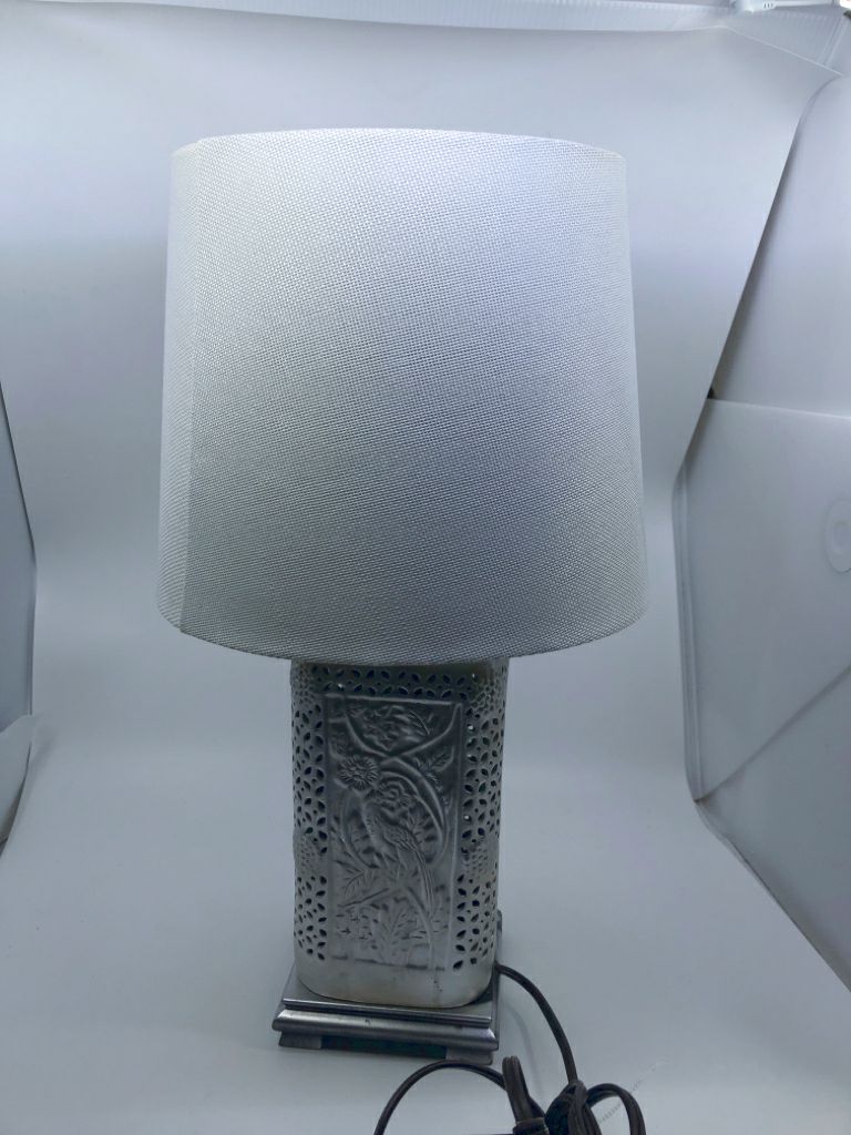 CERAMIC BASE LAMP PAINTED SILVER W/ EMBOSSED FLOWERS+BIRDS WHITE SHADE.