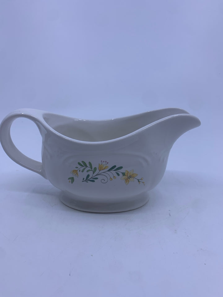 YELLOW FLORAL GRAVY BOAT.