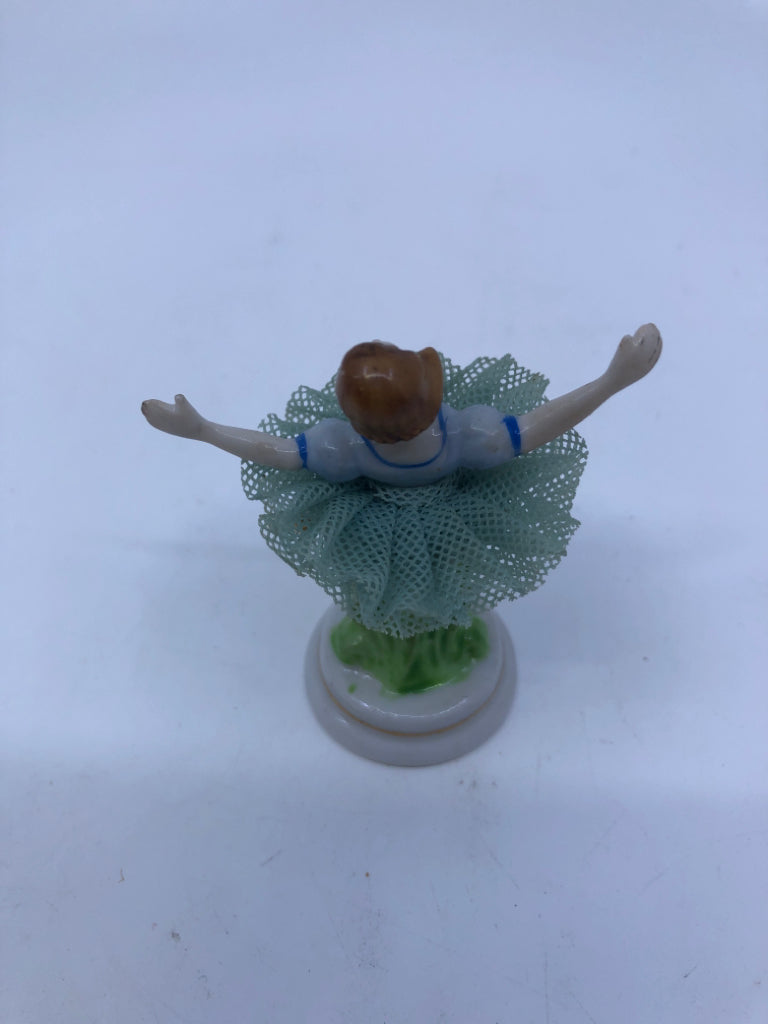 VTG SMALL BLUE PORCELAIN BALLERINA.