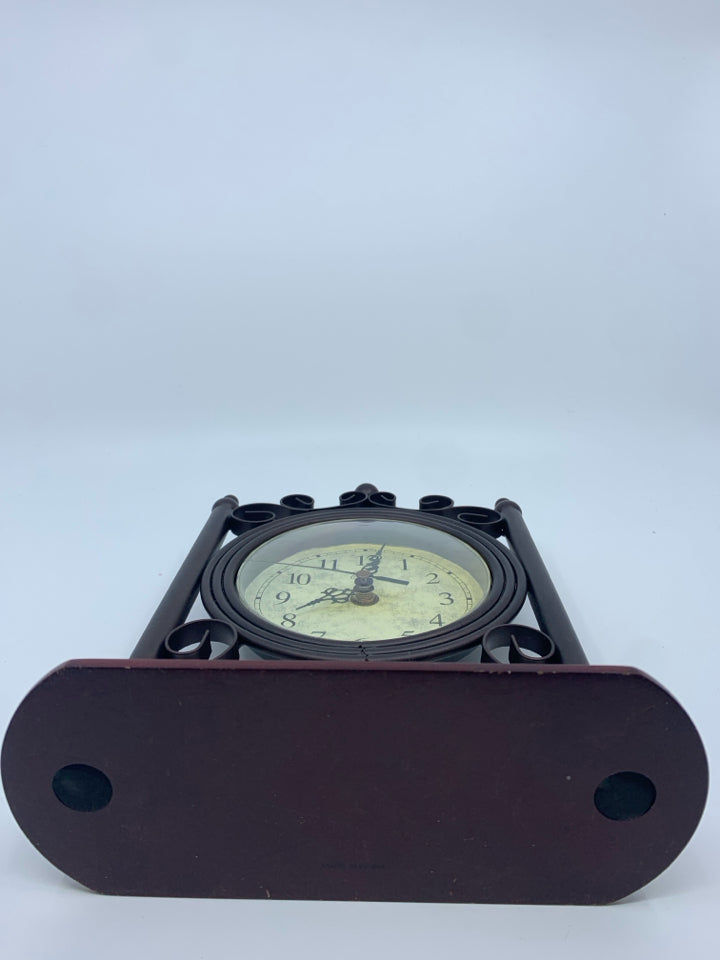 BROWN SCROLL METAL DESK CLOCK.