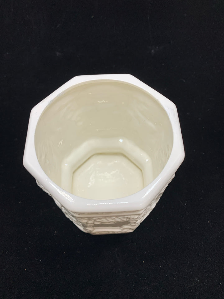 GRAPES EMBOSSED WHITE CERAMIC HEXAGON SHAPED PLANTER.