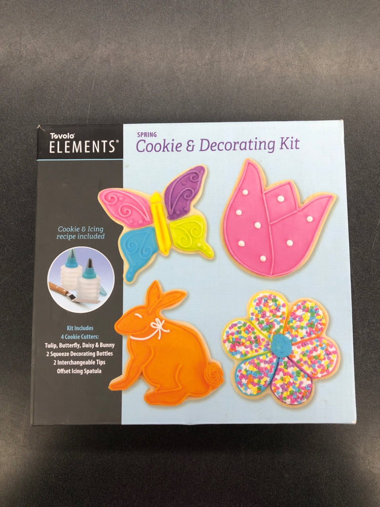 NIB SPRING COOKIE & DECORATING KIT