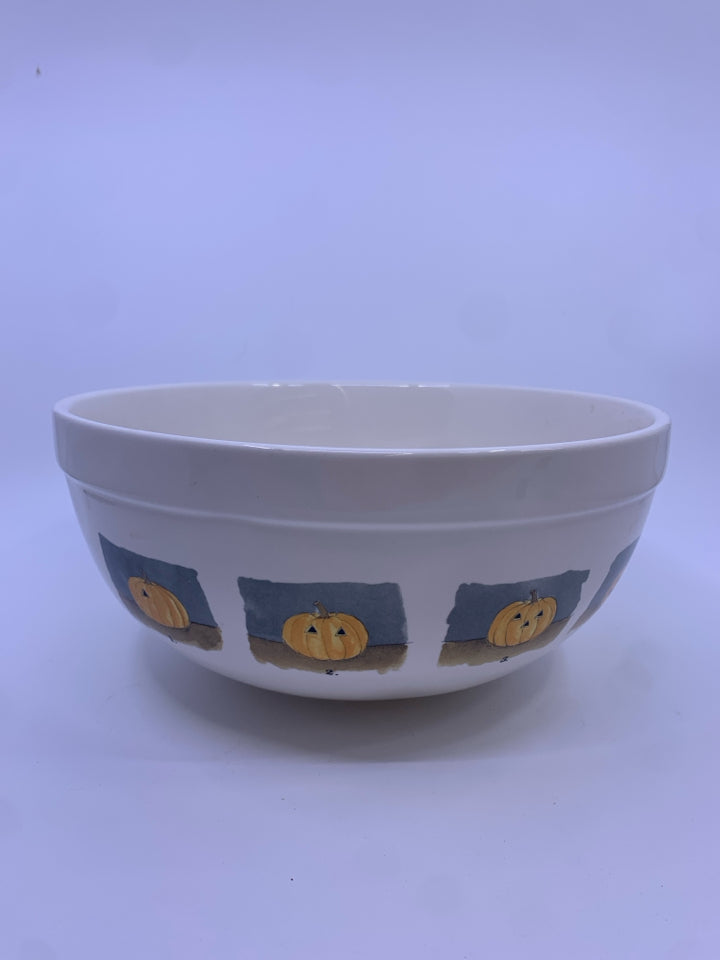 RAE DUNN STAGES OF PUMPKIN MIXING BOWL.