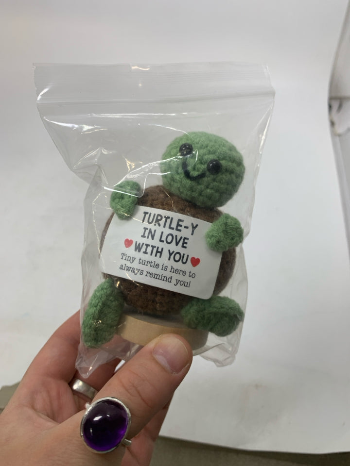 SMALL CROCHET TURTLE IN BAG.