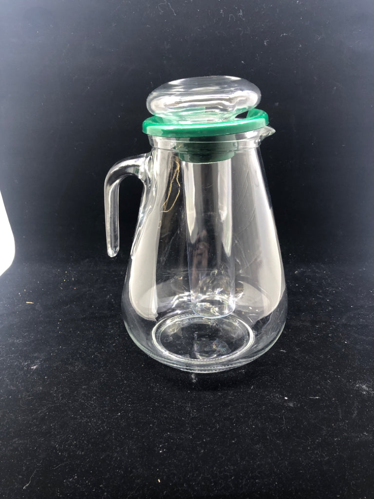 GLASS PITCHER W/ INFUSER.