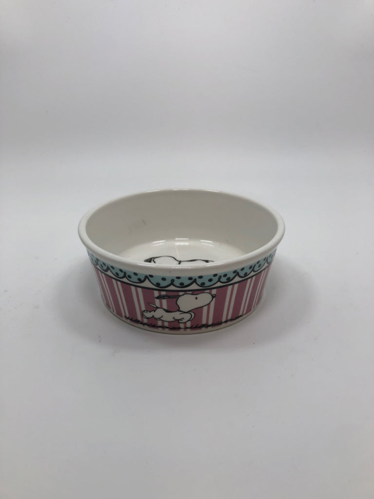 SNOOPY CERAMIC PET FOOD BOWL.