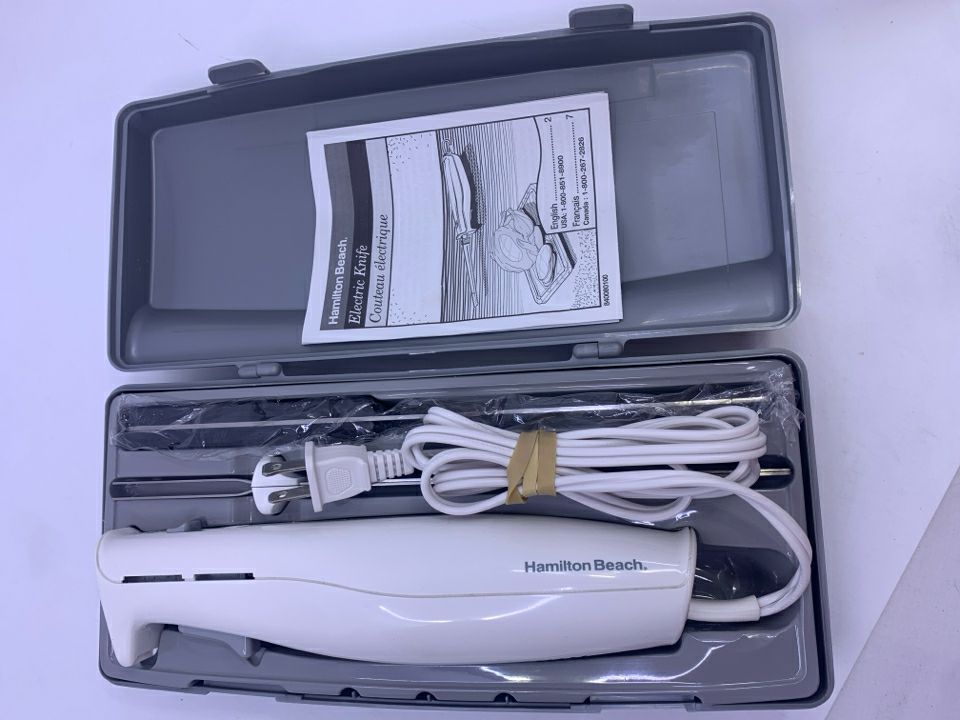 NEW HAMILTON BEACH ELECTRIC KNIFE.