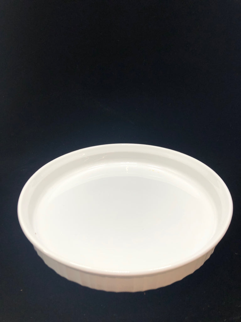 WHITE PIE/ TART DISH.