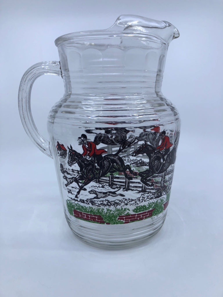 VTG RIBBED PITCHER "FOX HUNT" GLASS.