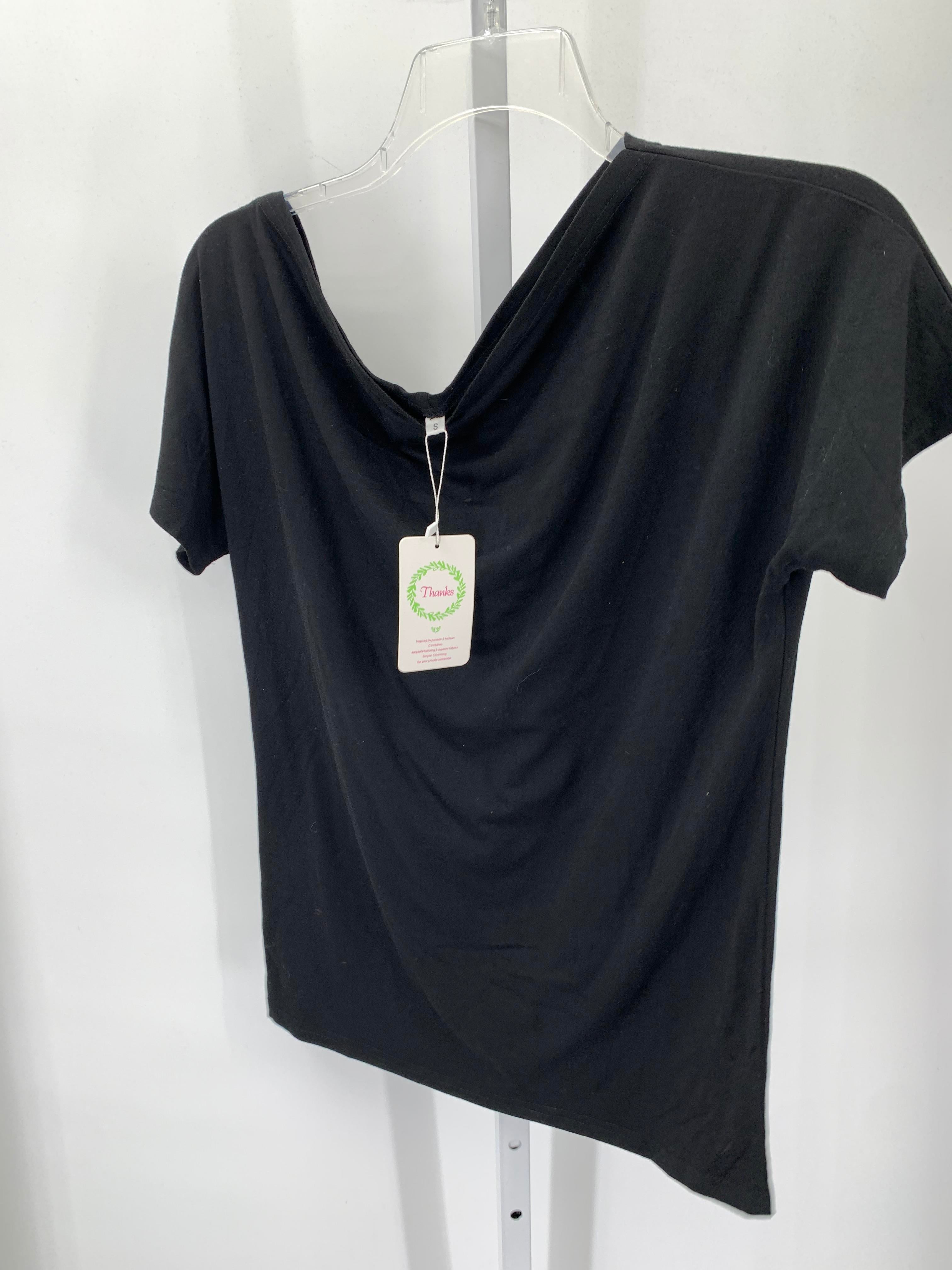 Size Small Misses Short Sleeve Shirt