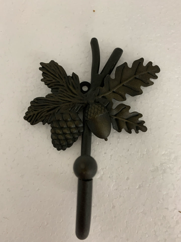 METAL WALL HOOK EMBOSSED LEAVES/ACORNS LONGABERGER.