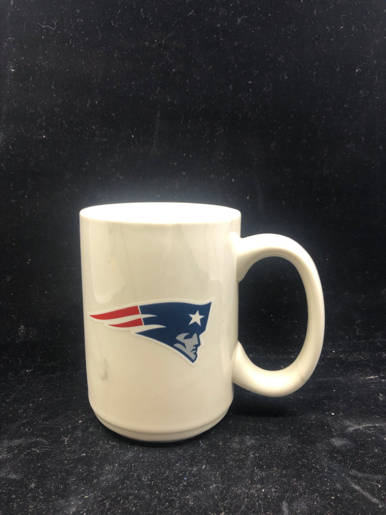 PATRIOTS WHITE MARBLE MUG.