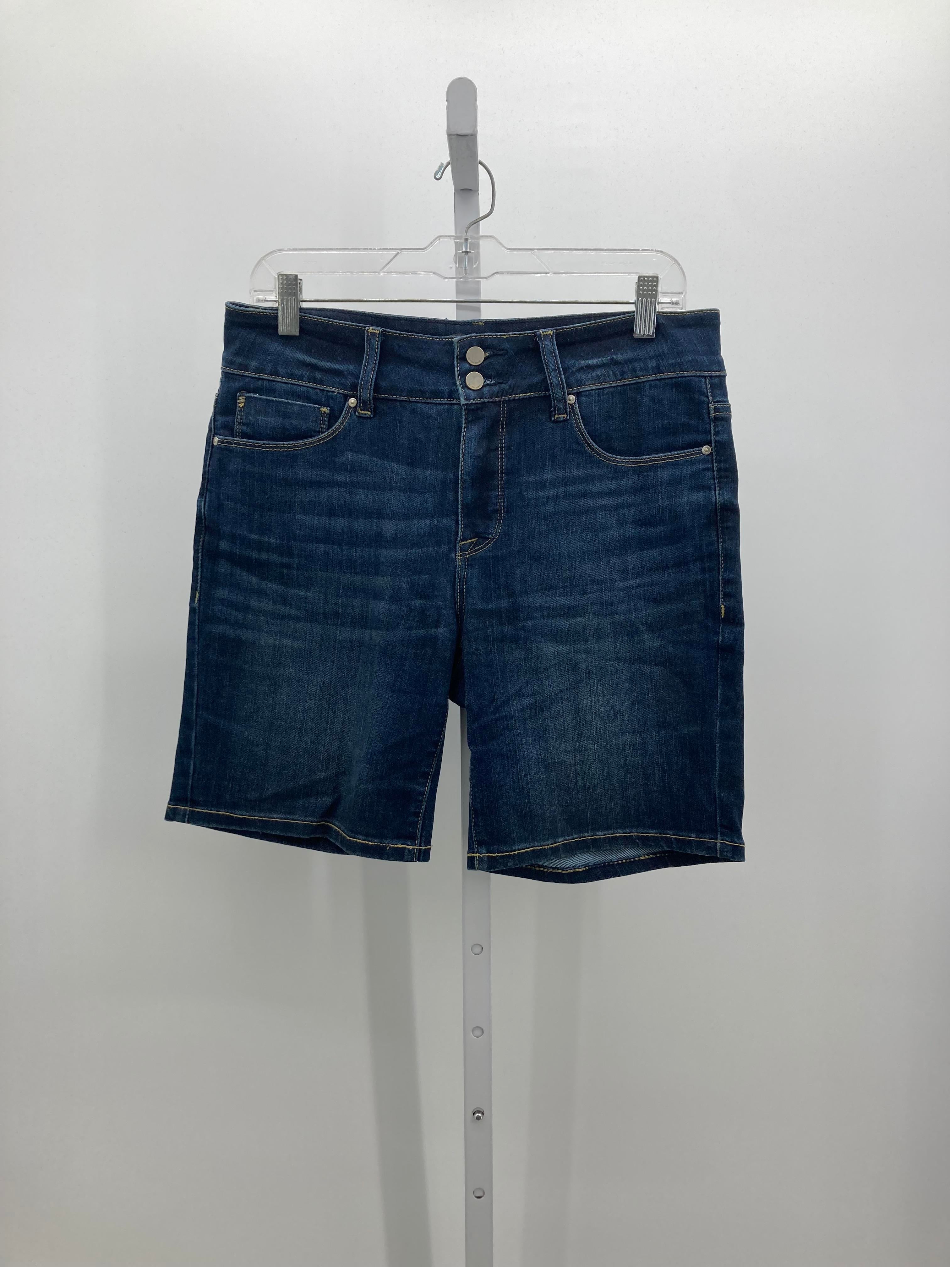 Seven Apparel Size 6 Misses Shorts