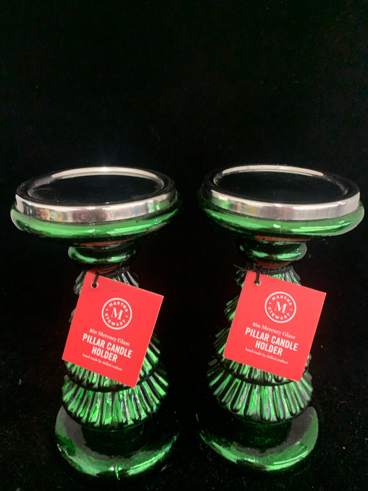 2 GLASS CHRISTMAS TREE CANDLE HOLDERS.