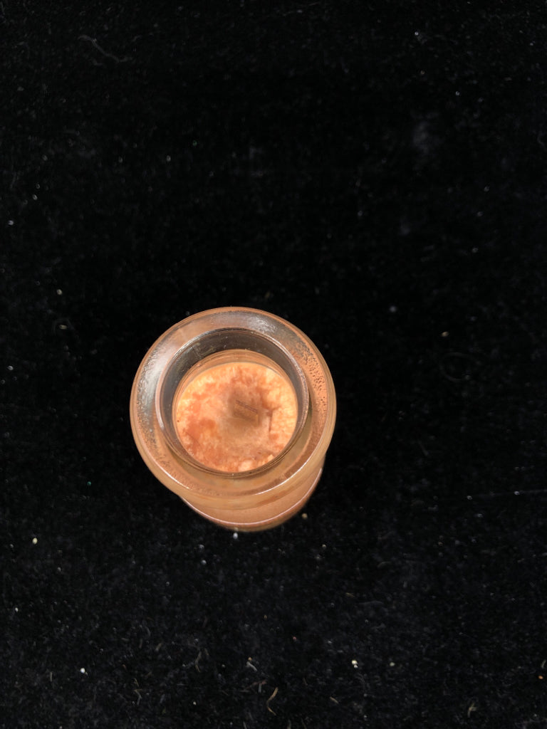 SMALL PUMPKIN JUICE CANDLE.