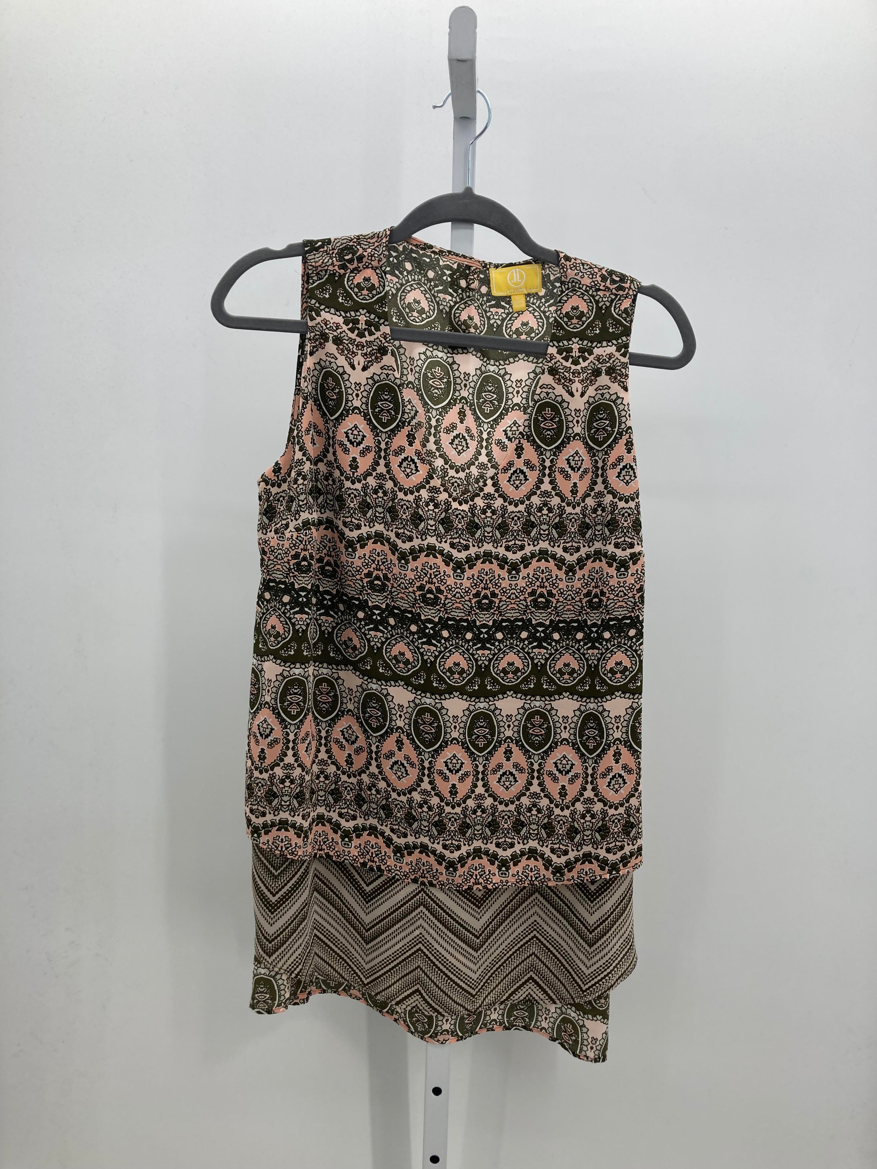 Liz Lange Size Large Misses Sleeveless Shirt