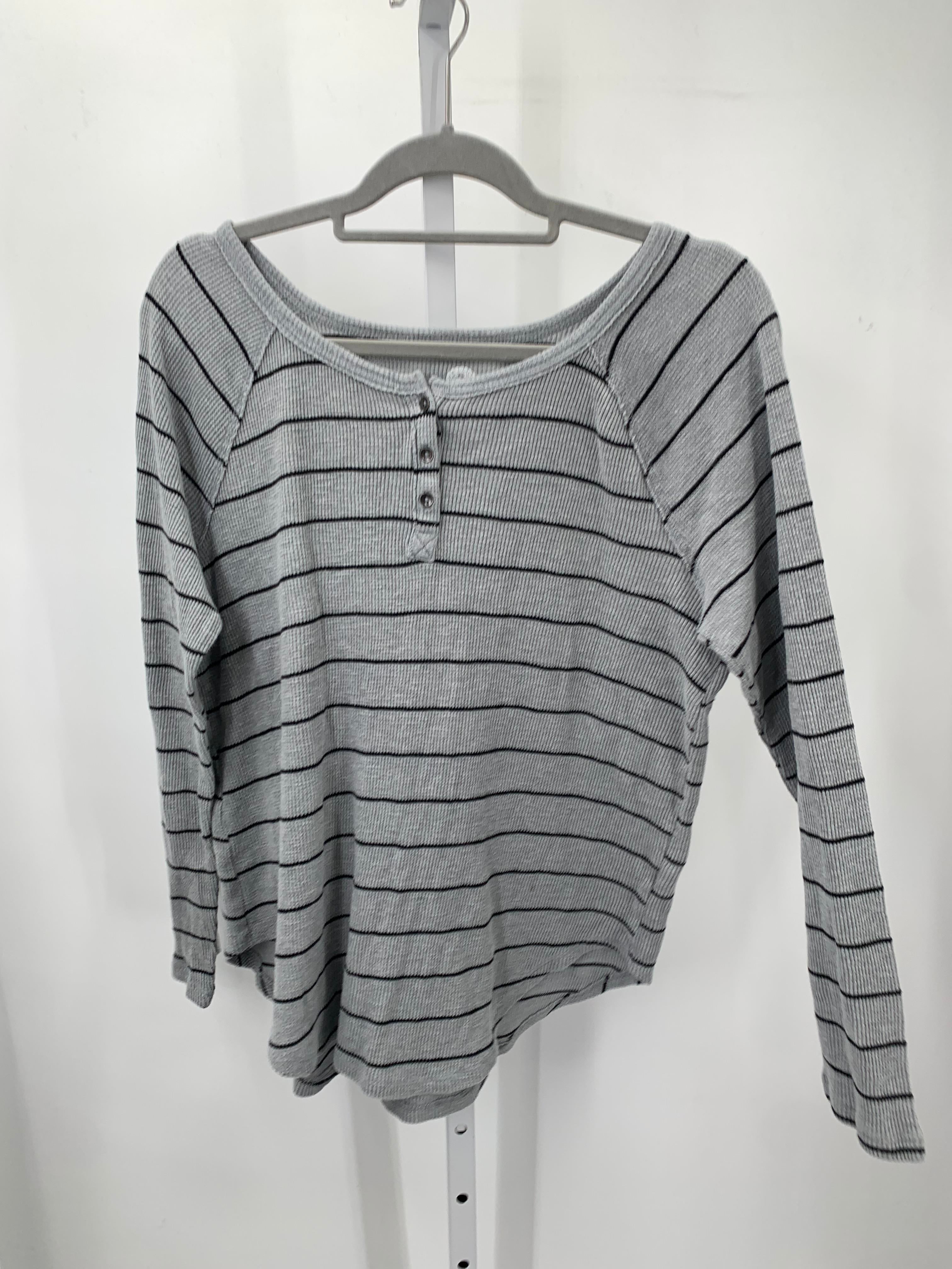 SO Size Extra Large Juniors Long Sleeve Shirt