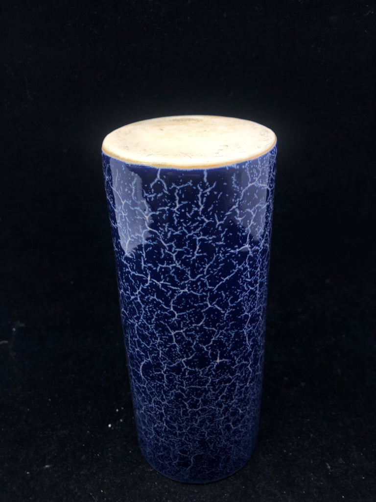 BLUE CRACKLE POTTERY VASE.