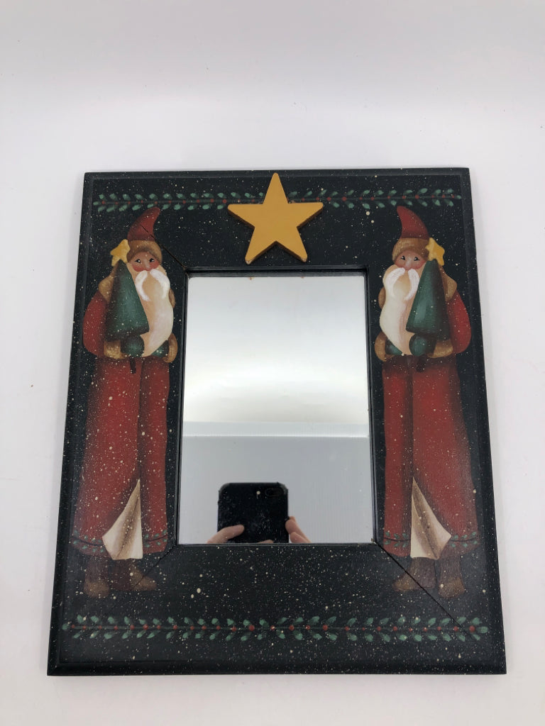 PRIMITIVE SANTA SQUARE MIRROR.