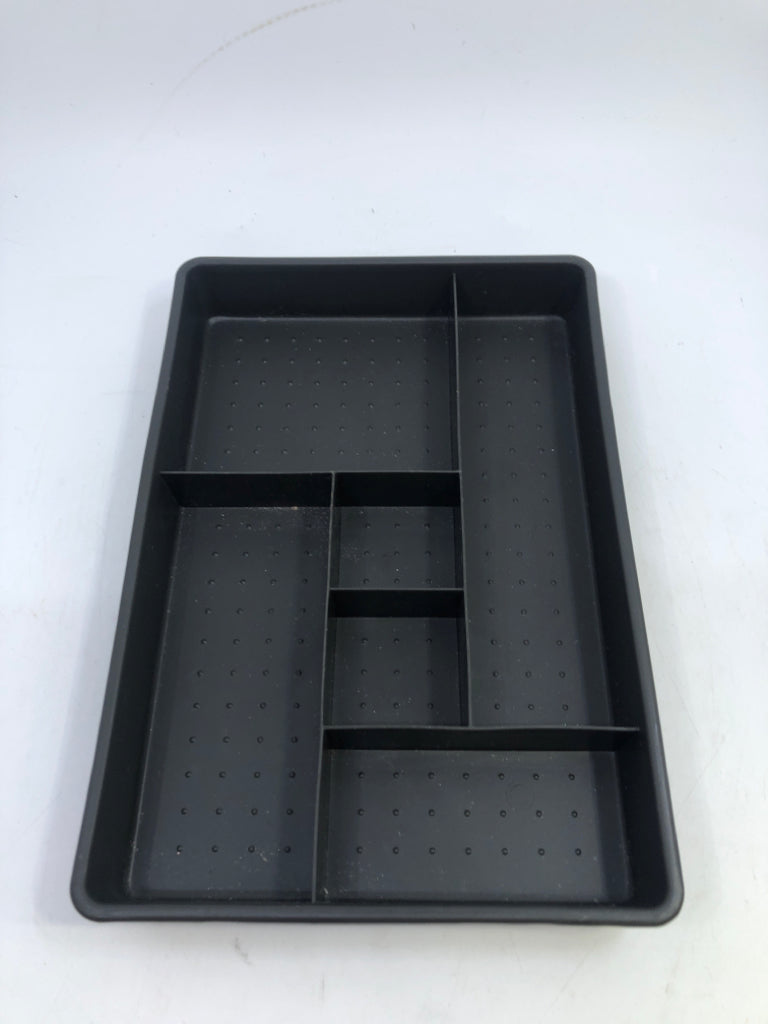 BLACK SILICONE DRAWER ORGANIZER.