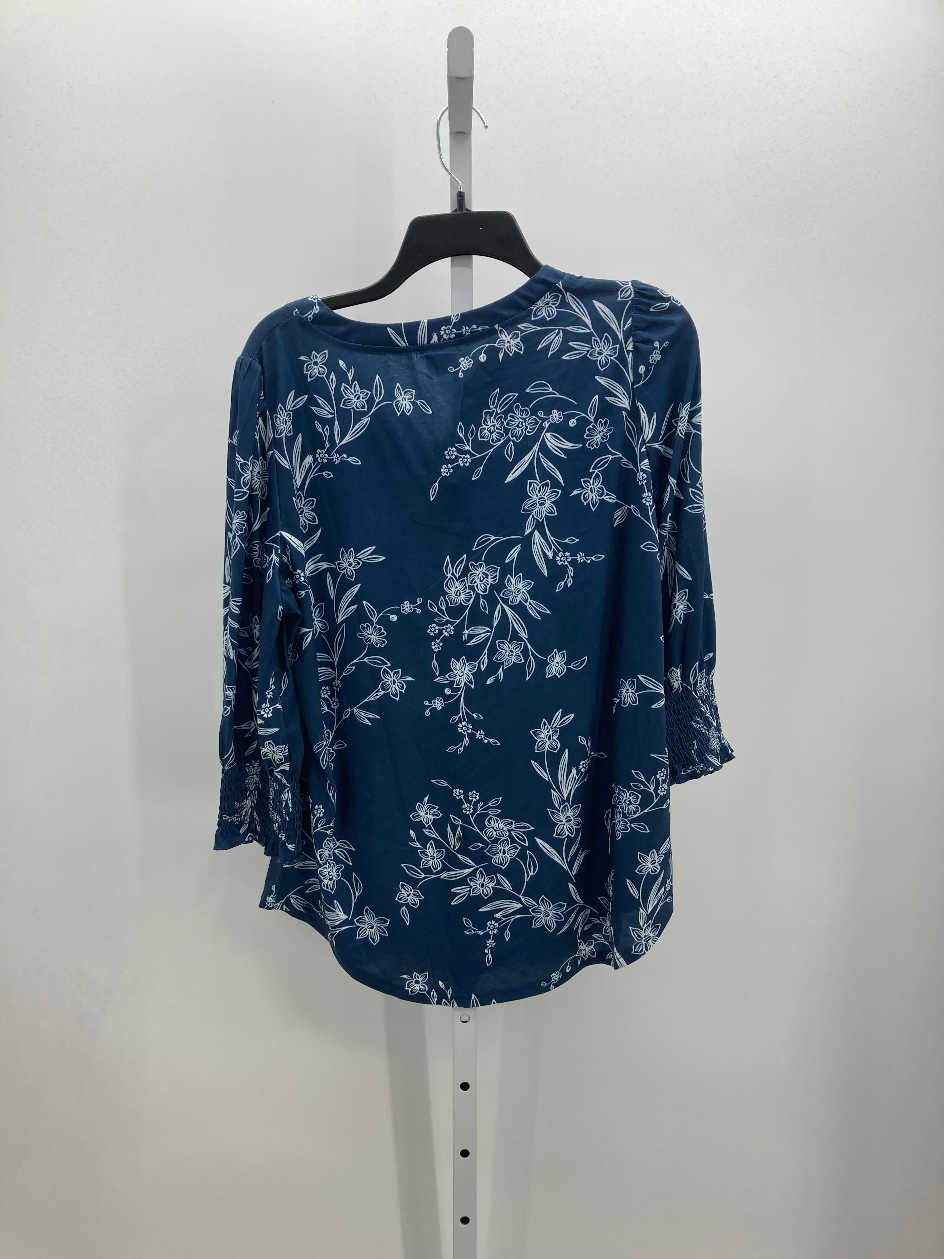 Size Large Misses 3/4 Sleeve Shirt