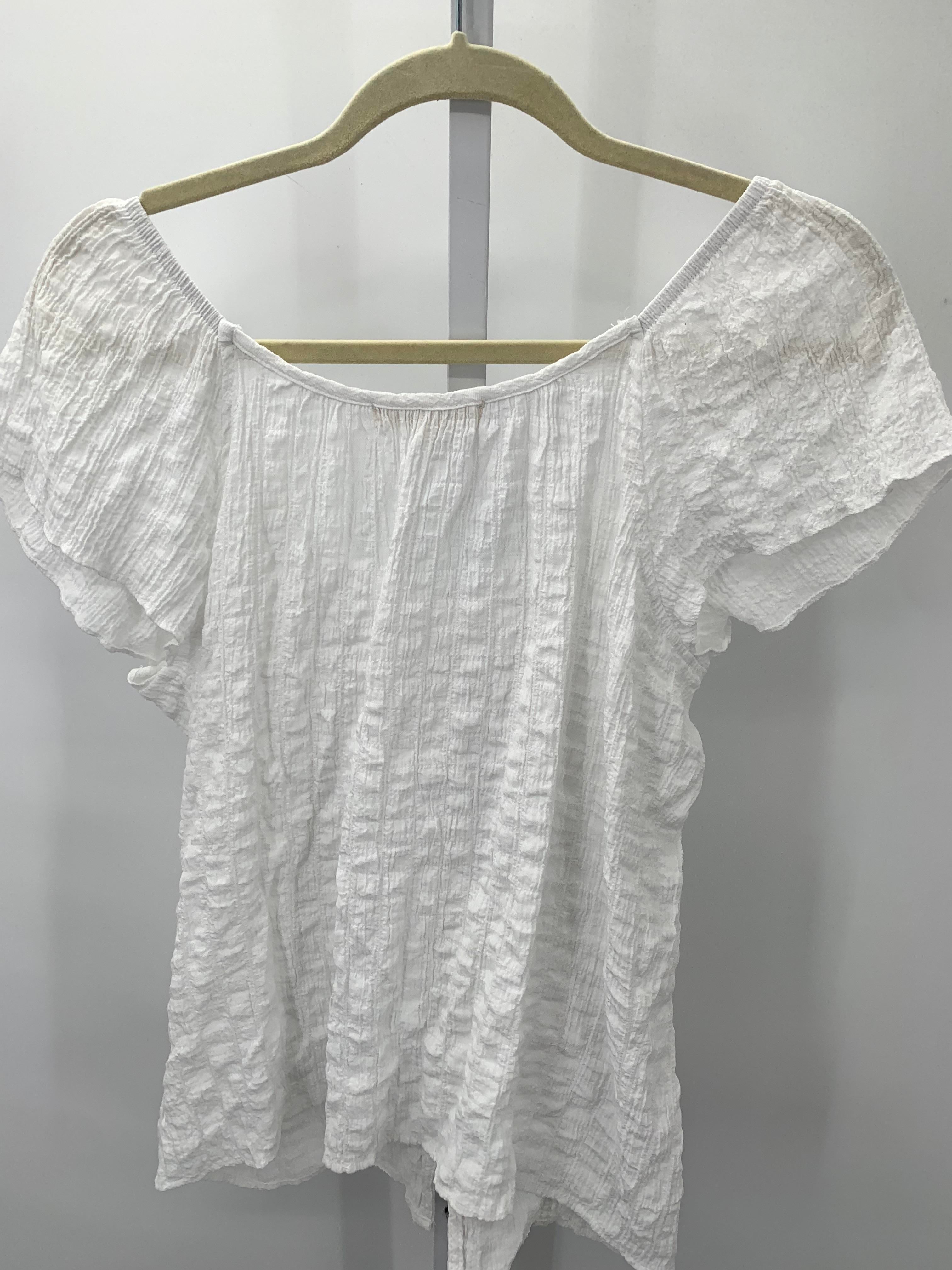 Rewind Size Large Juniors Short Sleeve Shirt