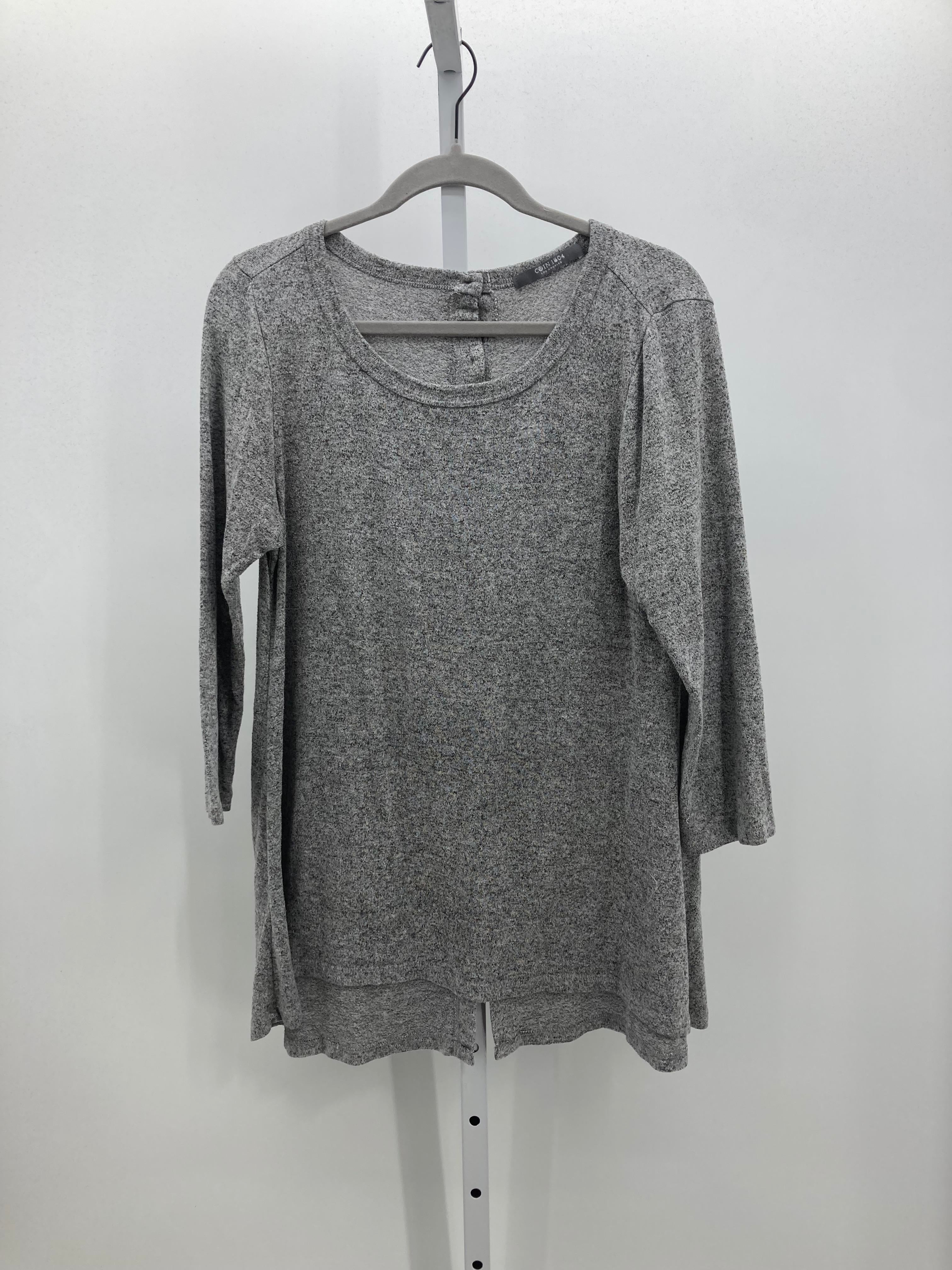 Size Extra Large Misses 3/4 Sleeve Shirt