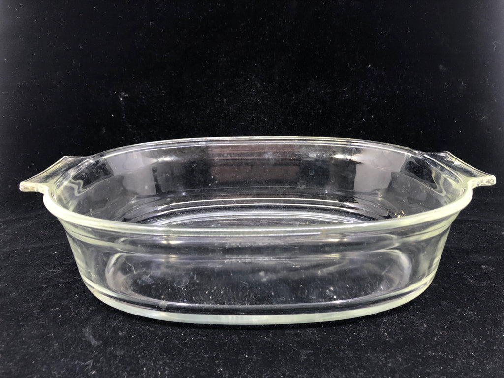 PYREX BAKING DISH.