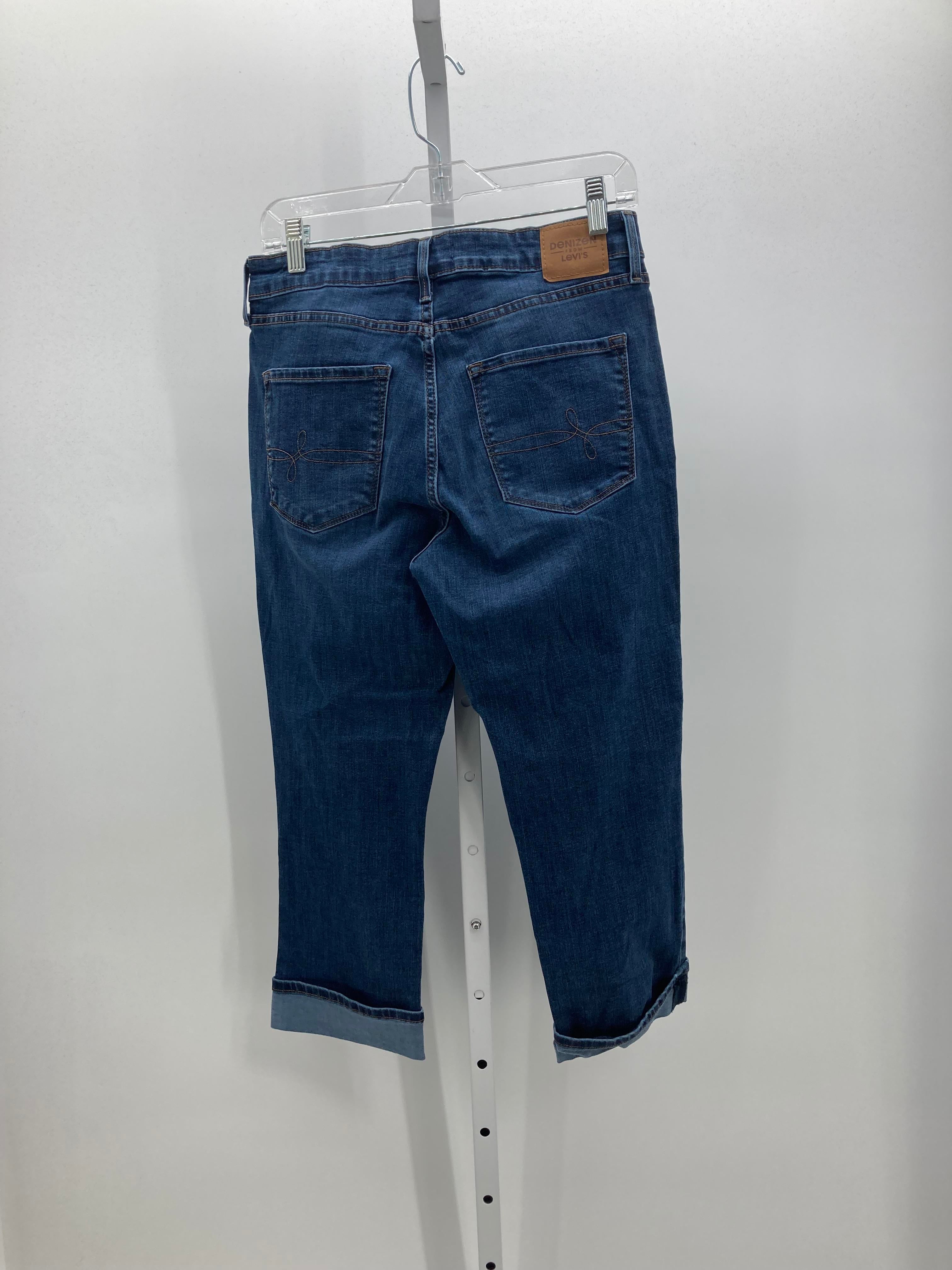 Levis Size 10 Misses Capri Pants