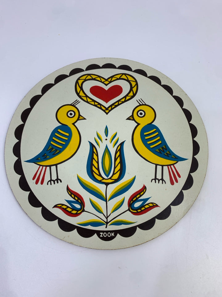 HEX DOUBLE DISTELFINK TRIVET.